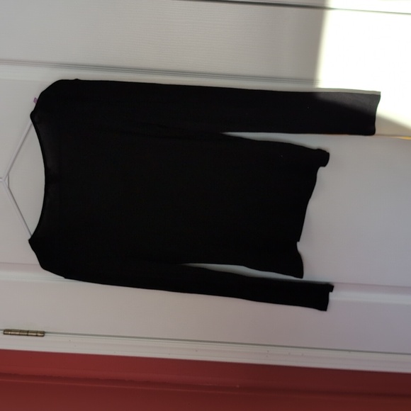 Sweater - Picture 4 of 6